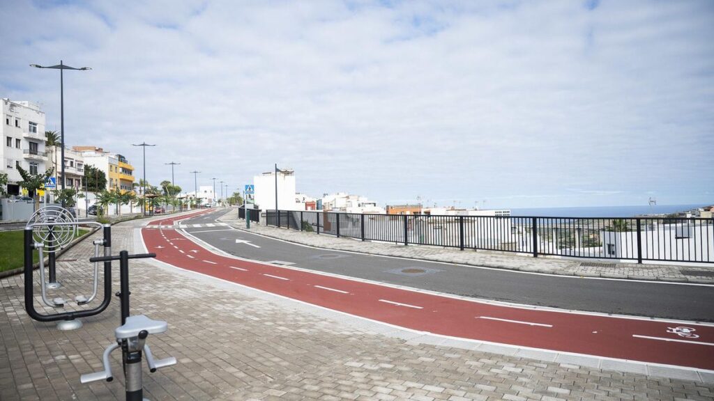 arucas inaugure paseo peatonal cyclable gran canaria