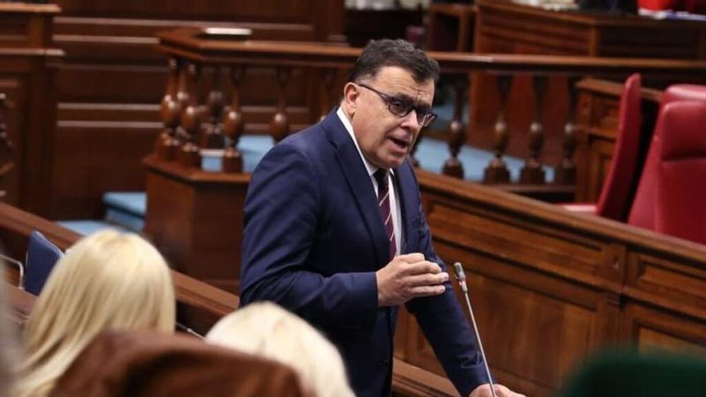 canaries plan urgence noyades touristes alertes multilingues