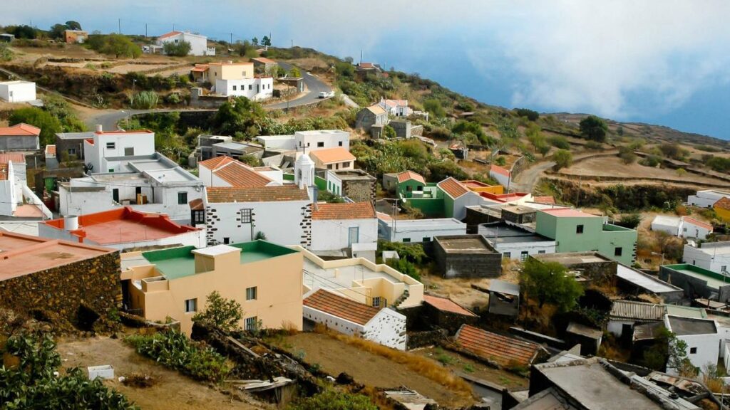 el hierro terrain logements sociaux el pinar
