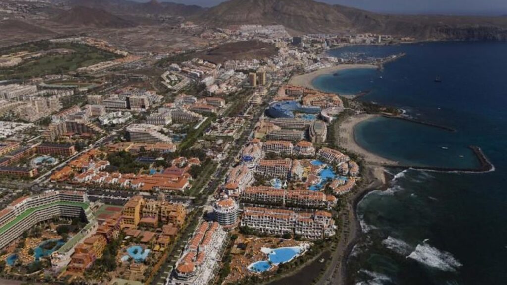 hausse prix hotels canaries record espagne 2025