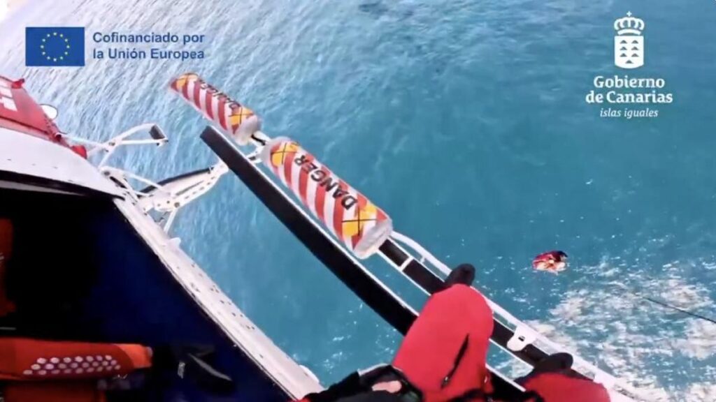 sauvetage helicoptere femme mer la palma