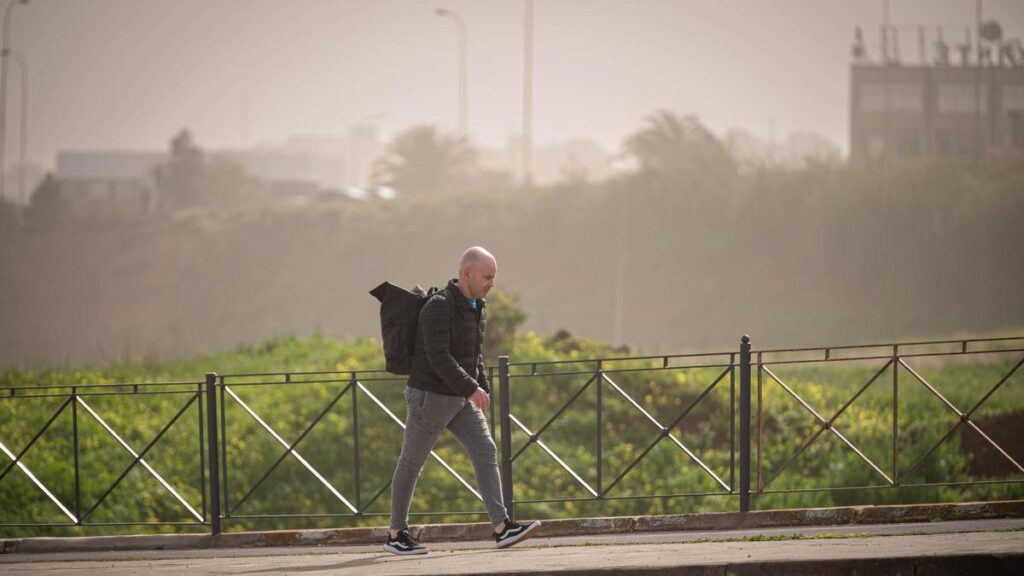 calima canaries persiste jusqu mercredi recommandations