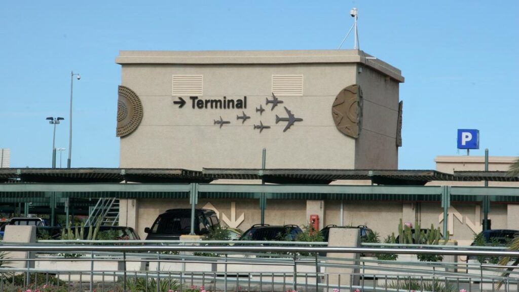 canaries bonification 75 pourcent parking aeroports residents