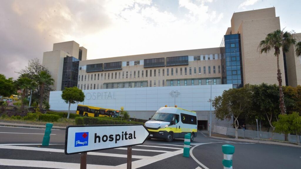 canaries listes attente chirurgicales baisse 2025