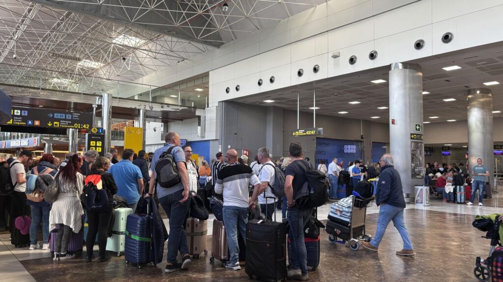 canaries record touristique visiteurs 2025