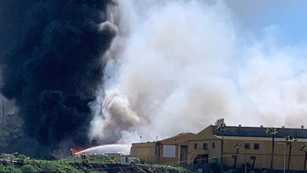 incendie nave industrielle telde gran canaria