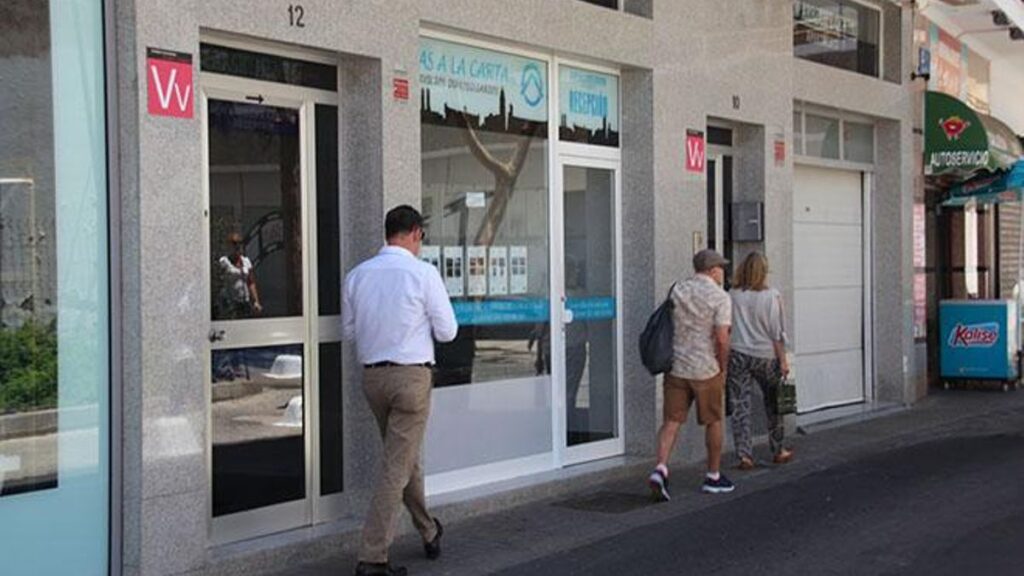 mobilisation professionnels location saisonniere canaries