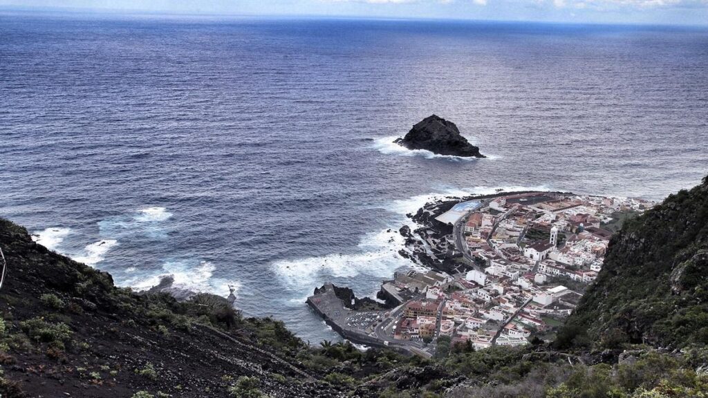 plus beaux villages canaries infrastructures tourisme durable