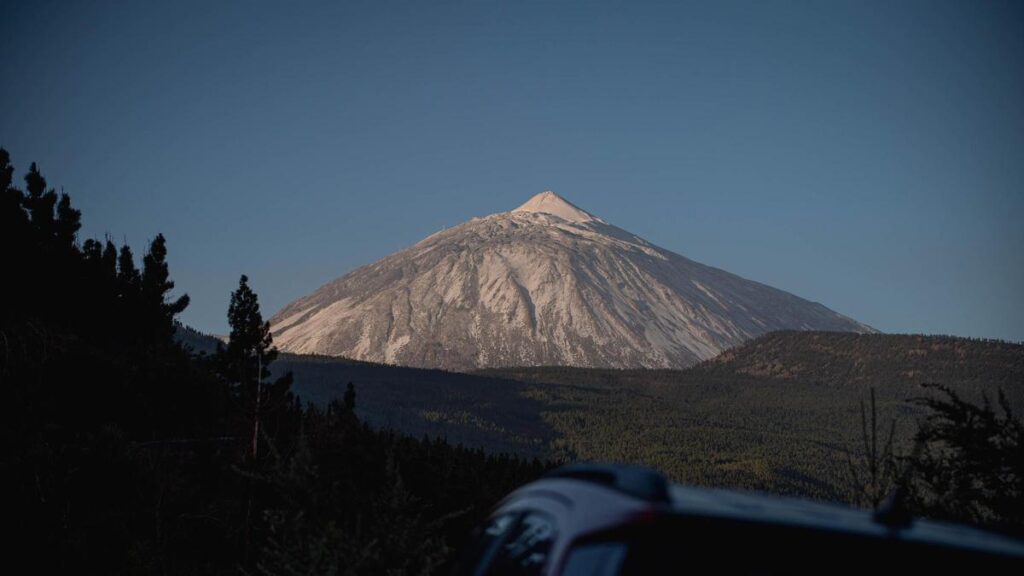 tenerife psoe accuse cabildo manipulation donnees ecotaxe teide