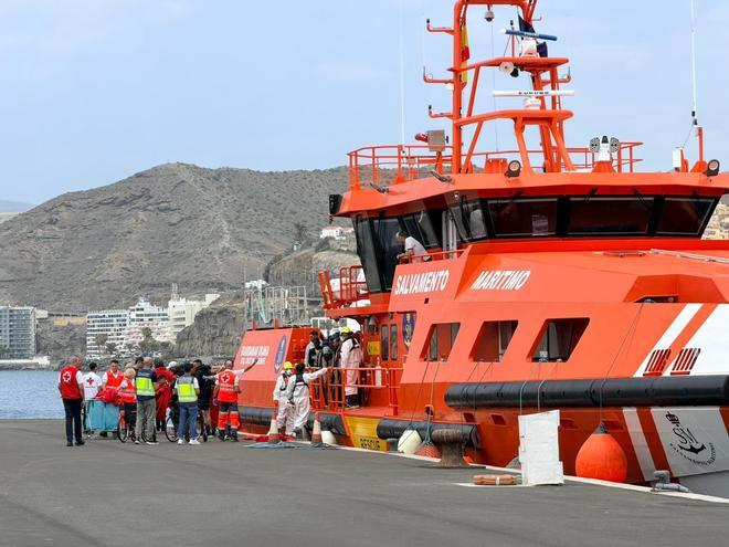 embarcation 47 personnes localisee sud gran canaria arguineguin