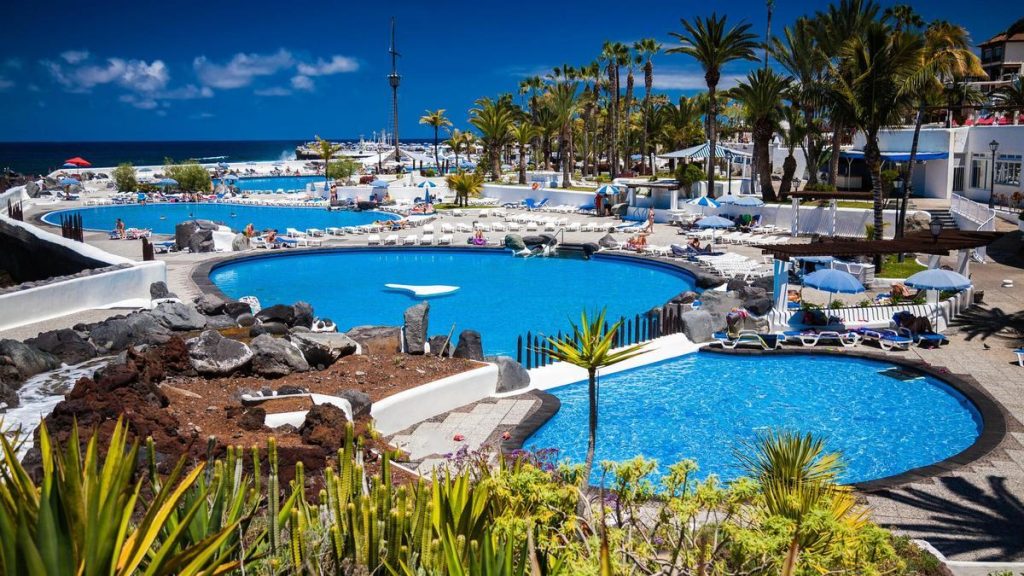 renovation complexe costa martianez puerto cruz tenerife