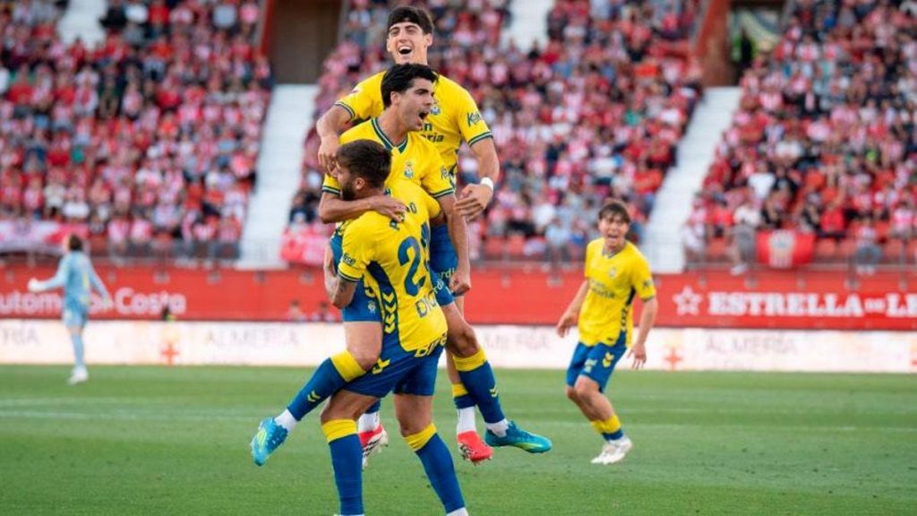 las palmas remonte almeria accession directe
