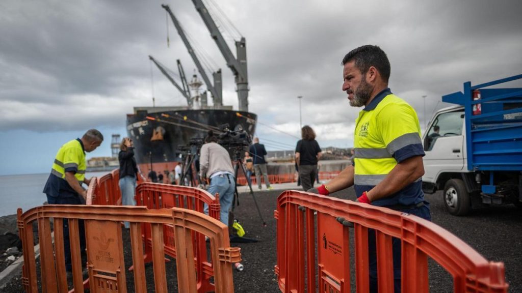 mv hondius evacuation tenerife granadilla