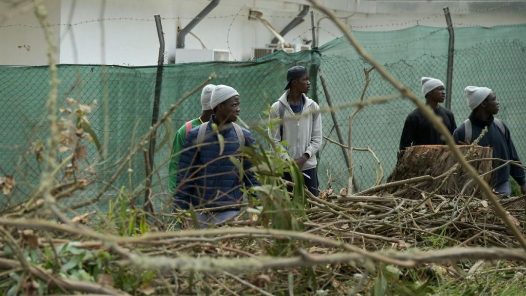 visite pape leon xiv centre migrants las raices tenerife