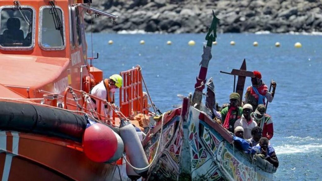 el hierro 40 migrants secourus pirogue la restinga