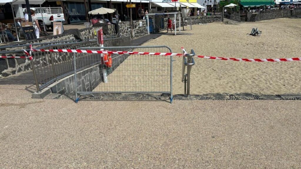 fermeture plage playa blanca lanzarote pollution eaux usees