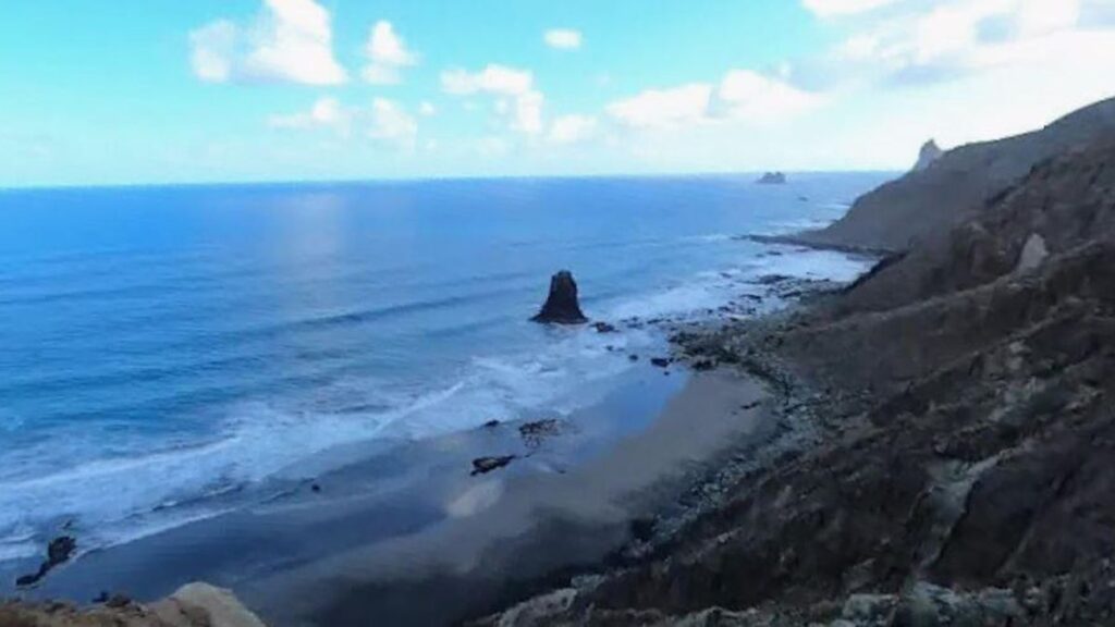 evacuation plage benijo tenerife baigneurs