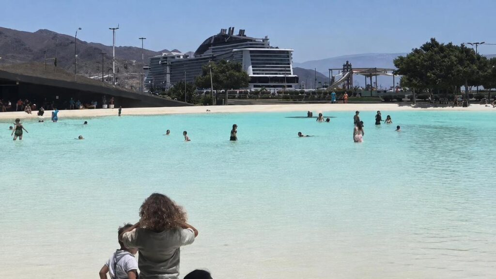 baignade interdite touristes place espagne tenerife