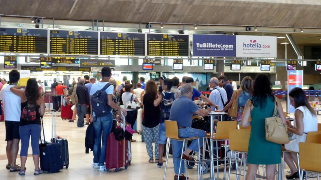 canaries trafic aerien record week end aout 2026
