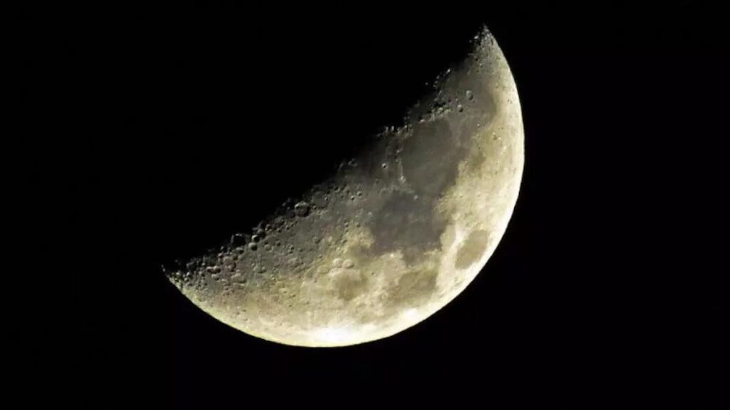 eclipse lunaire 28 aout canaries