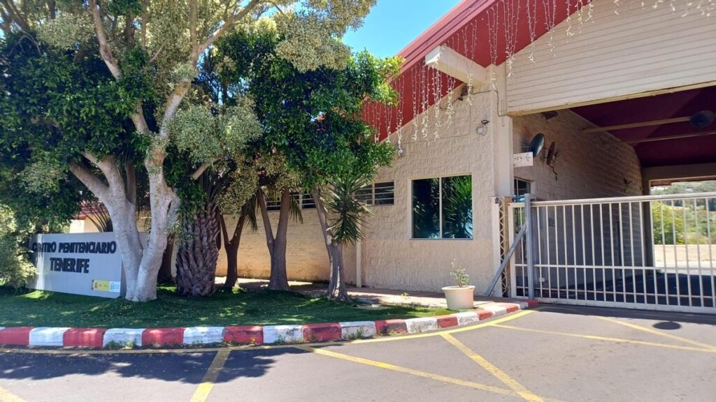 prison tenerife equipe medicale effondrement