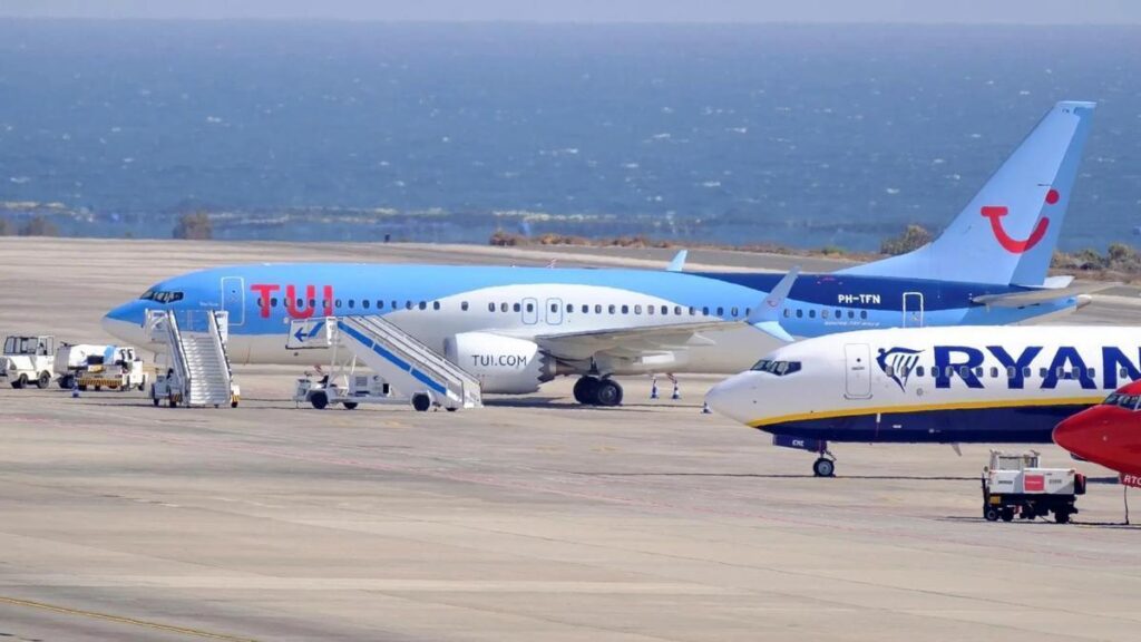 aena hausse tarifs limitee canaries