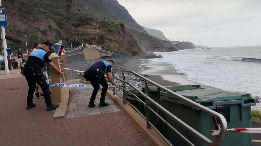 deux plages fermees tenerife eaux usees
